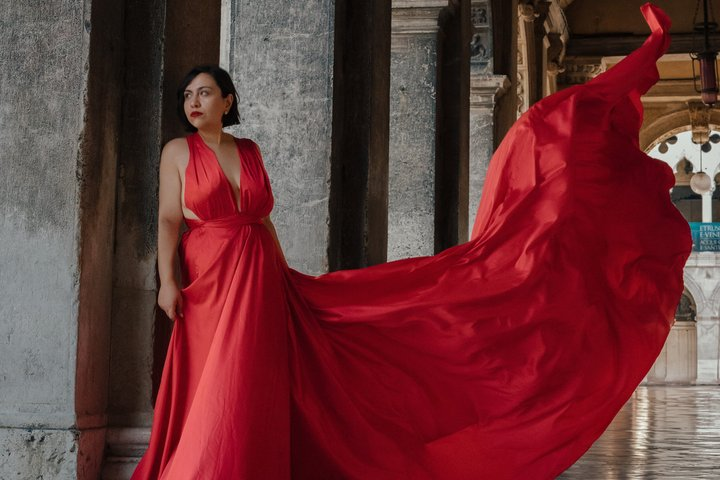 Venice: Flying Dress Photoshoot - Photo 1 of 5